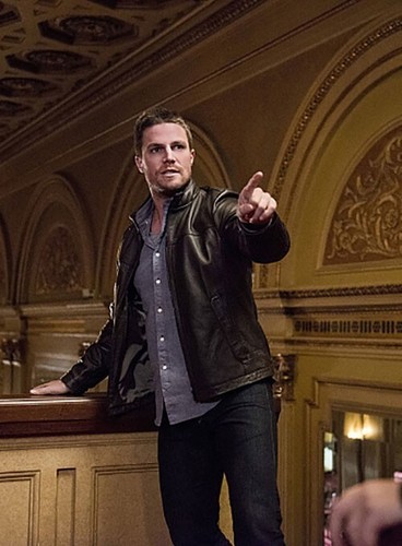 Stephen Amell Arrow Oliver Queen Katie Cassidy Leather Jacket for Men and Women - Picture 3 of 45