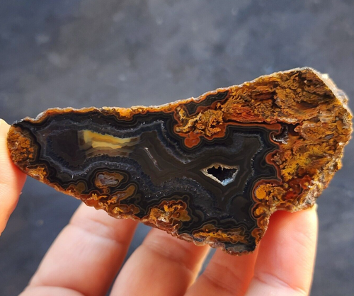 7.72 oz (219 gr) Flame Agate, Lapidary Agate, Black Agate, Banded Agate, عقيق - Picture 6 of 15