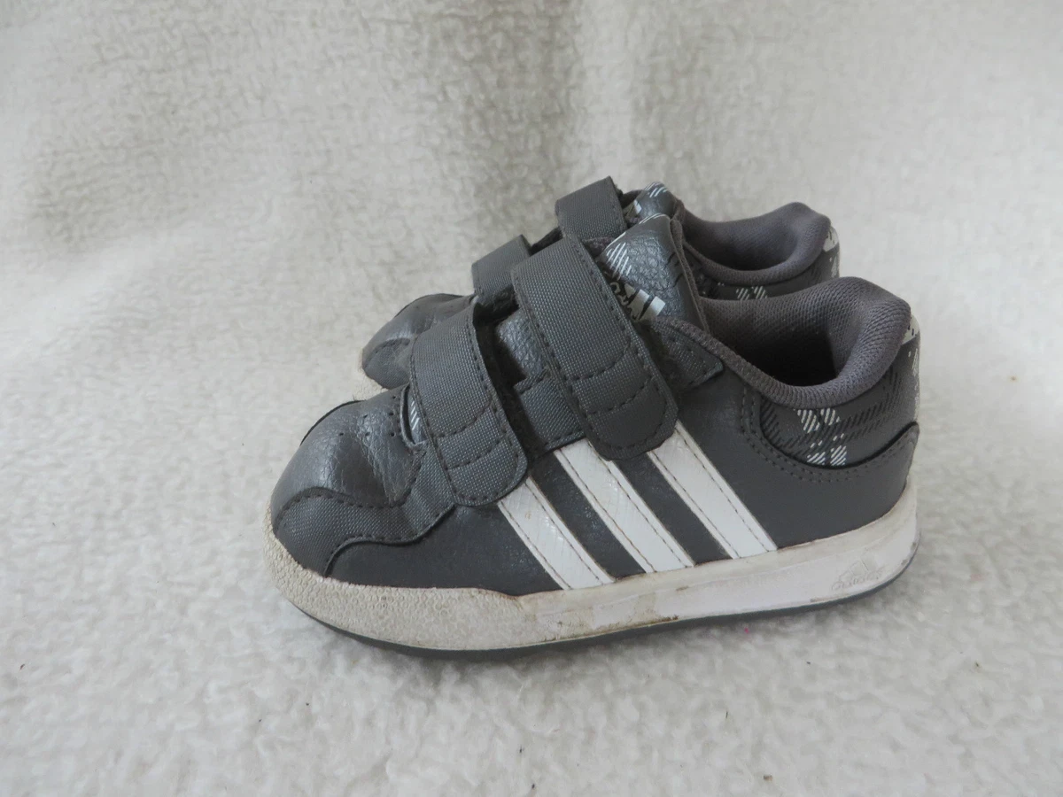 adidas Kinderschuhe Gr. 21 grau Turnschuhe Schuhe