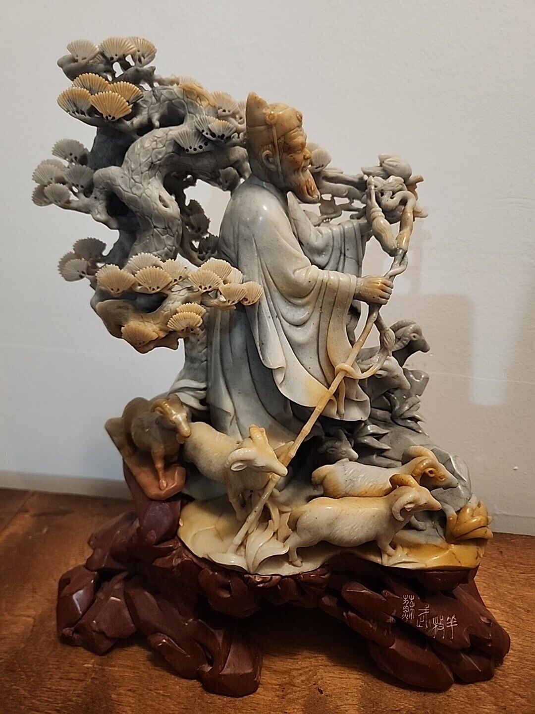 Picture 5 of 16