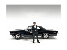 "GENTLEMEN'S CLUB" FIGURE 3 FOR 1/24 SCALE MODELS BY AMERICAN DIORAMA 24803