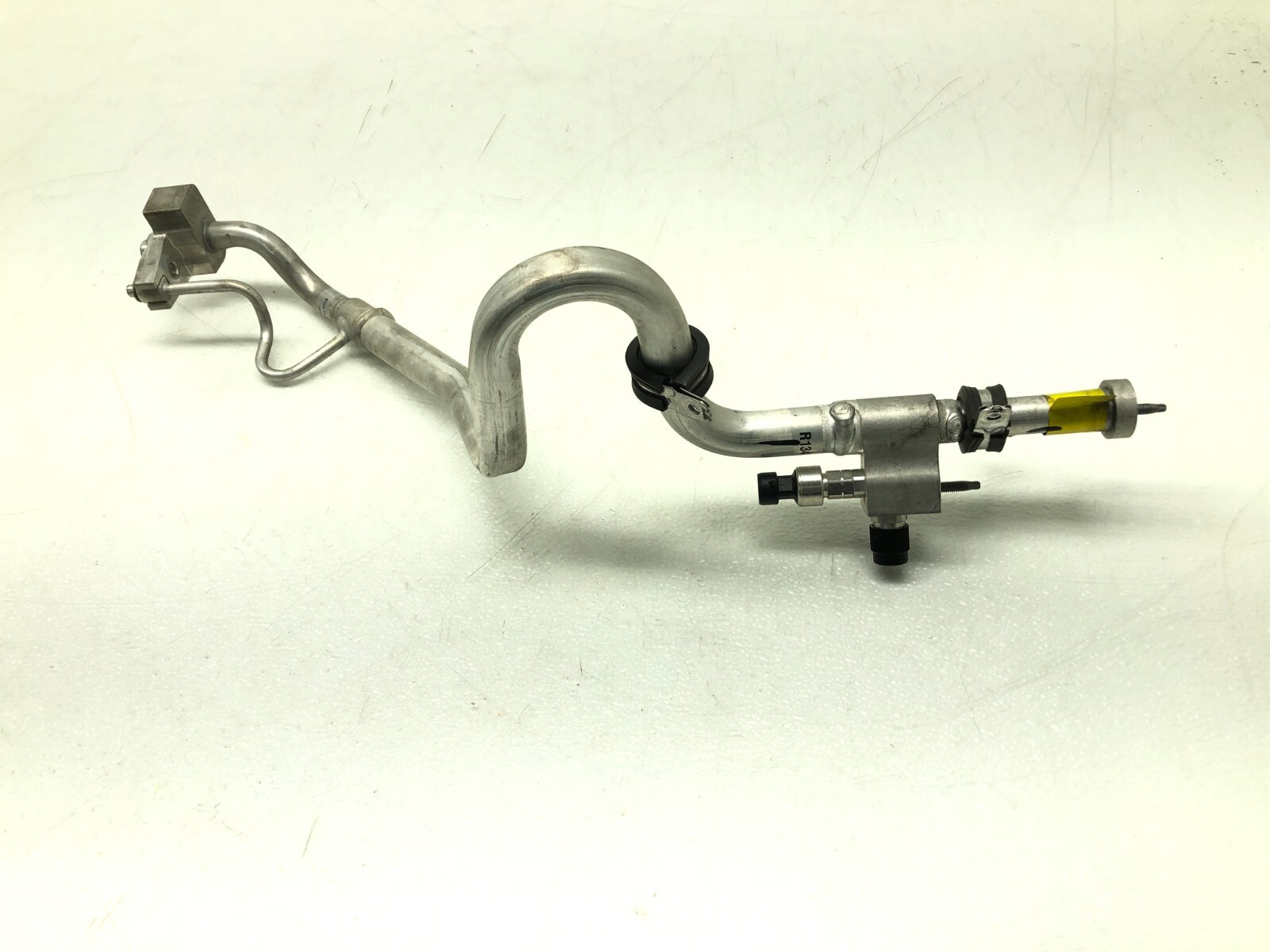2017-2020 MASERATI LEVANTE A/C TUBE PIPE LINE OEM