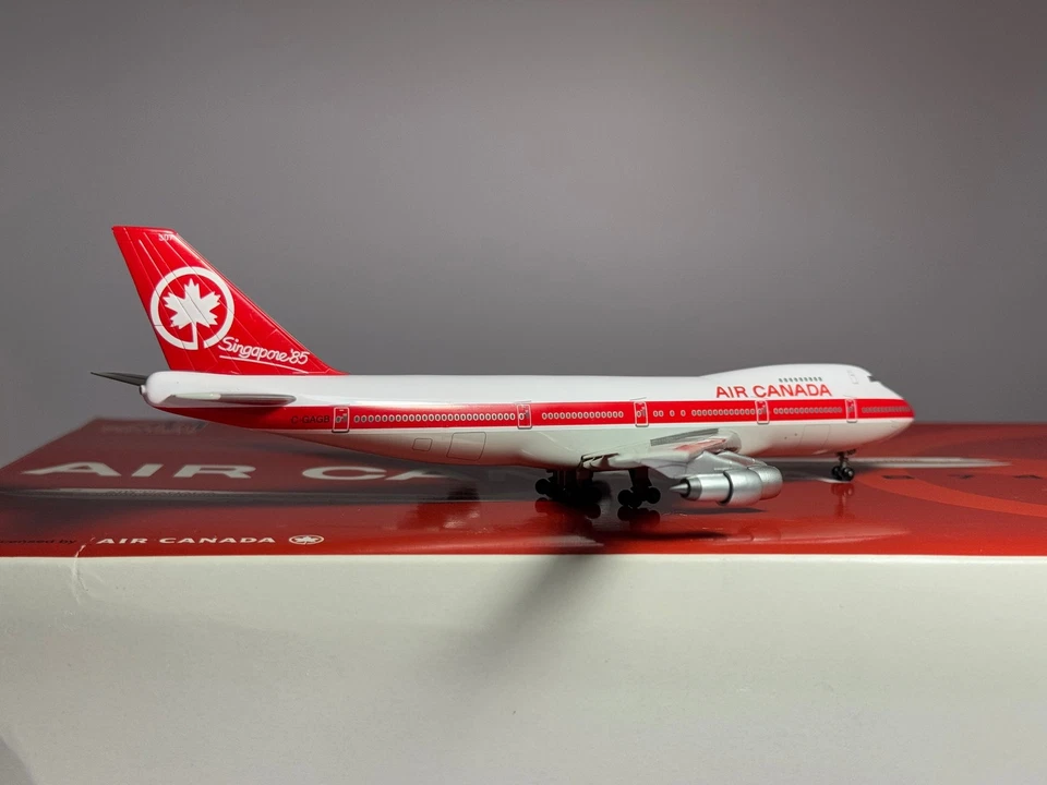 Dragon Wings 1:400 Air Canada Boeing 747-233 C-GAGA & C-GAGB Set of 2 55434 - Image 3 of 4
