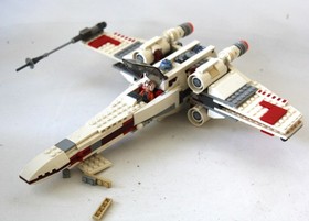 LEGO Star Wars: X-Wing Starfighter 9493 w/Luke & R2-D2 minifigs NOT COMPLETE