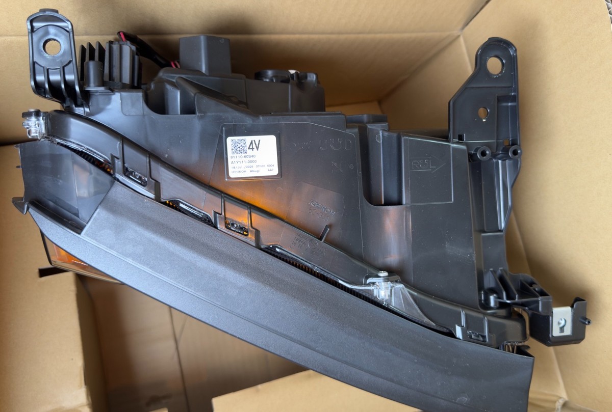 OEM Toyota Land Cruiser 250 LED Headlight Set LH RH ICHIKOH 81110