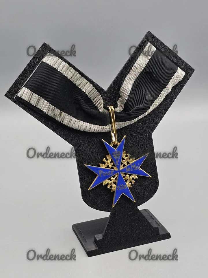 ORDENSTÄNDER - PASSEND FÜR - POUR LE MERITE - AUF EINEM 4,5 CM BREITEM HALSBAND - Bild 1 von 4
