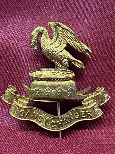 WW1 The Liverpool Pals, The Kings Liverpool Regt Brooched badge poss Gilt