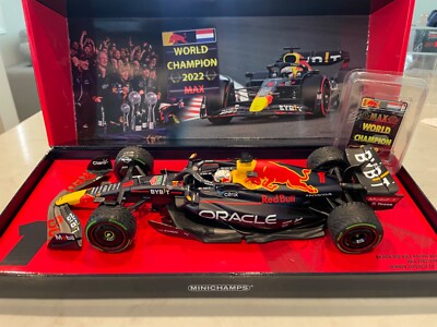 Oracle Red Bull Racing 2022 World champion Max Verstappen Winner Japanese GP 202