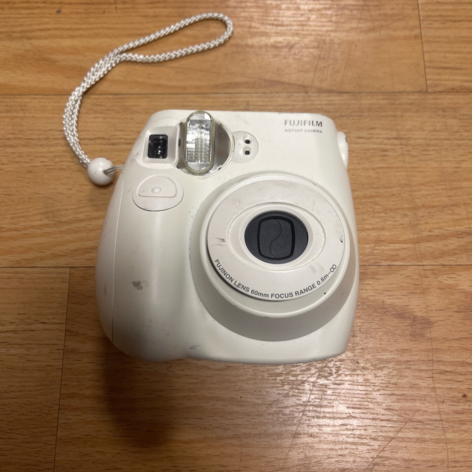 Fujifilm Instax Mini 7S Instant Camera in White-image