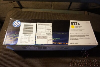 New Open Box Genuine OEM HP CF302A Yellow Toner 827A LJ Enterprise flow MFP M880