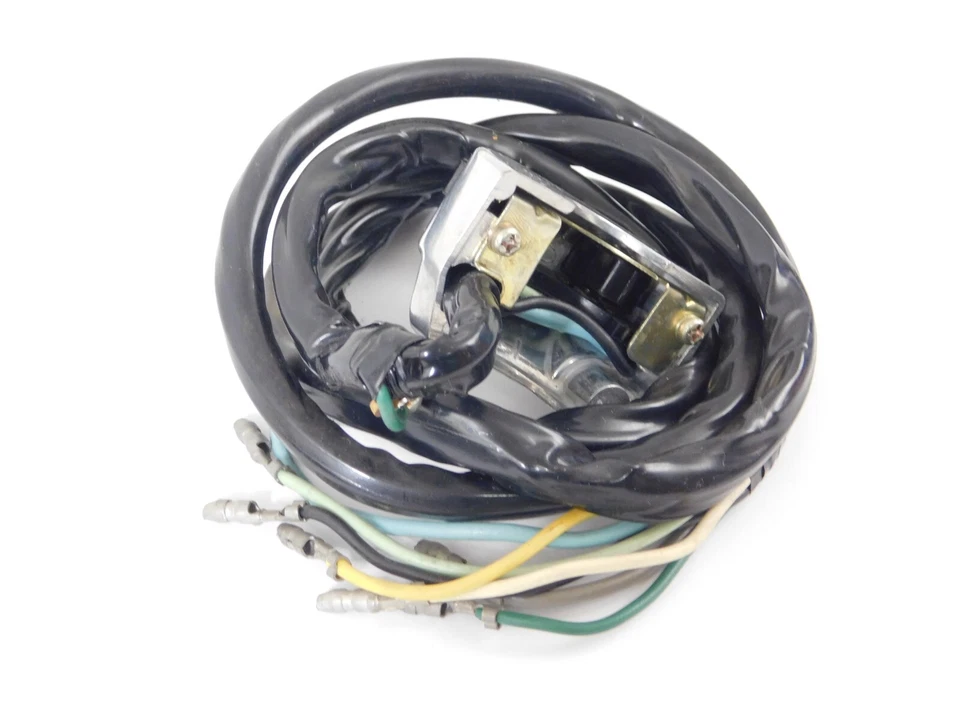 Cubierta de carcasa de interruptor superior izquierdo genuino OEM Suzuki 1970 TS250II 57701-16410 NUEVO DE STOCK Foto 2 de 4