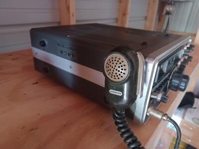 Kenwood Model TS 700A double meter all mode transceiver ham radio