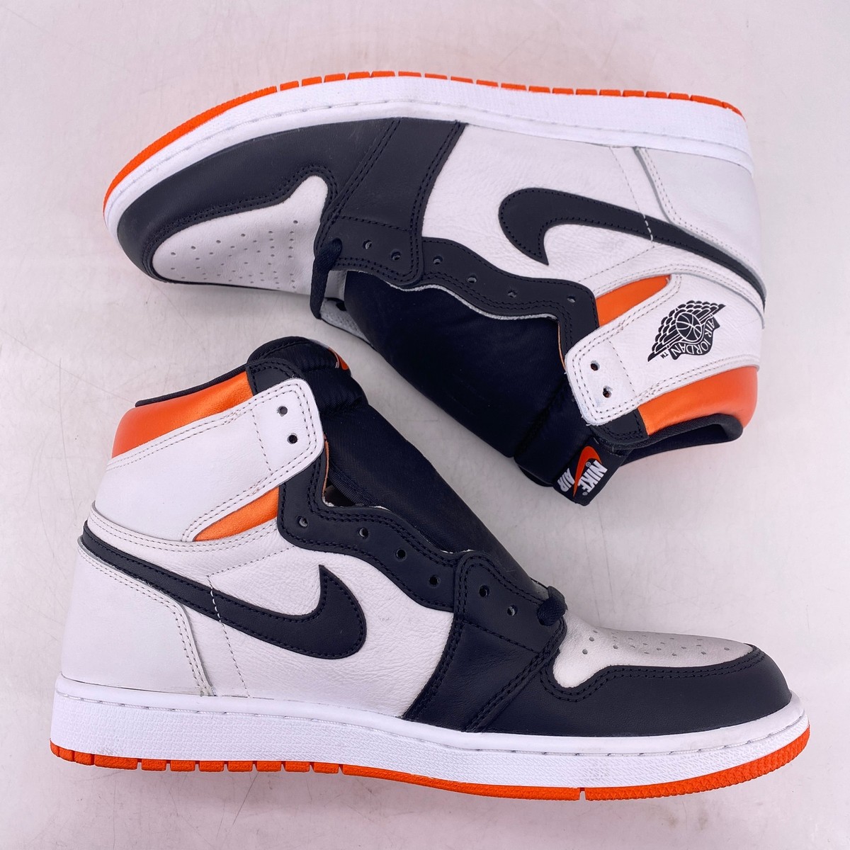 Air Jordan 1 Retro High OG  display picture 1