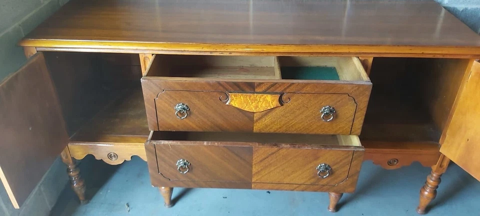 Antiguo/Vintage Jacobeo Buffet/Aparador - Solo Recogida Local Foto 2 de 4