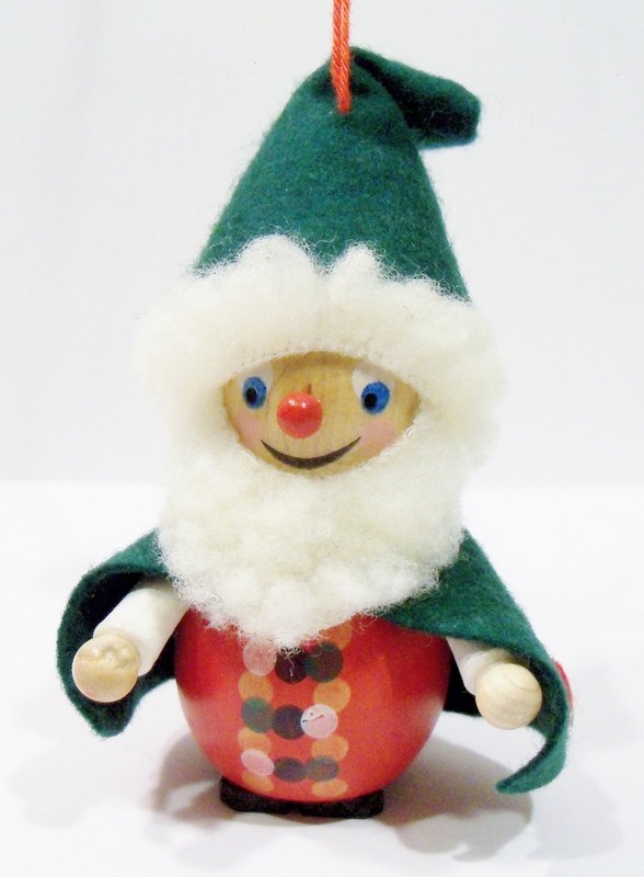 Steinbach Germany Dwarf Elf Heart Cape Wooden Wood Z 590 Christmas Vntg Ornament
