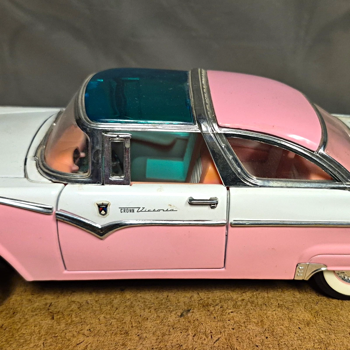 1 18 Crown Victoria for sale - eBay