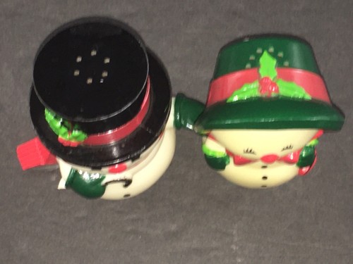 VINTAGE HALLMARK SALT & PEPPER SHAKERS SET MR & MRS SNOWMAN SNOWWOMAN CHRISTMAS - Picture 3 of 6