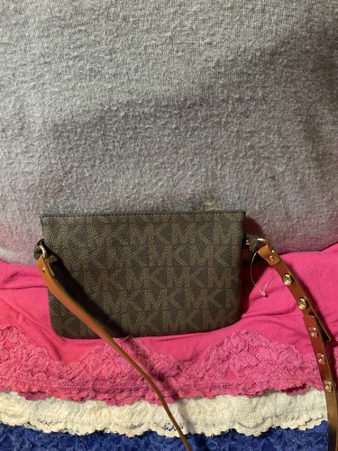 Michael Kors Brown Multi Coated Canvas SIG SyntheticLeather Chain Zip Fanny Pack - Picture 5 of 9