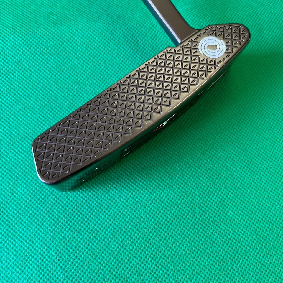 Odyssey TOULON GARAGE SANDIEGO Putter 34in w/Head Cover - Image 4 of 4