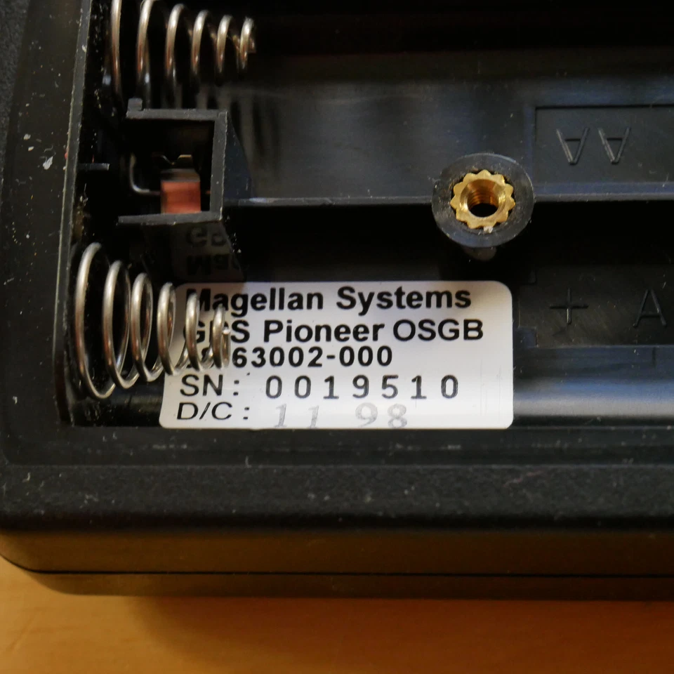 Magellan GPS Pioneer OSGB Navagation Satellite Position Handheld 6in Tall - Image 4 of 4