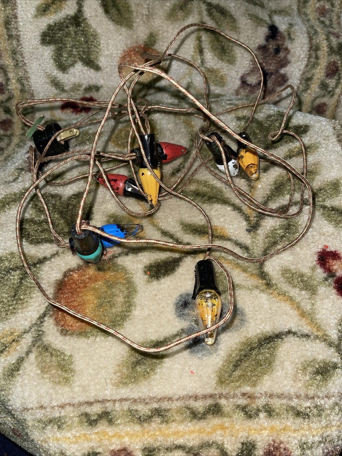 4 VINTAGE PARAMOUNT CHRISTMAS LIGHTS C6/ W/8 BAKELITE SOCKETS Bulbs 60