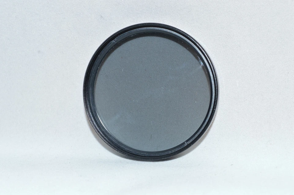 Quantaray 52 mm P.L. (Polarizer) Screw-In Filter Made in Japan (V-308) - Image 2 of 3
