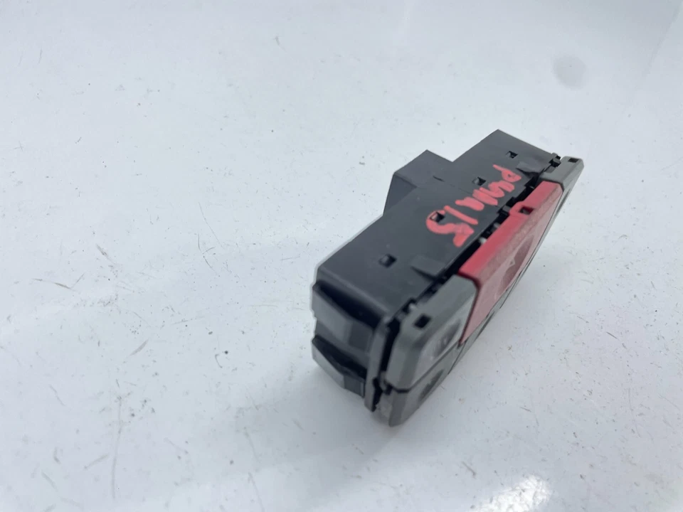 PANEL INTERRUPTOR PELIGRO INTERIOR FIAT PANDA MK2 735357113 03-2011🌟 Foto 3 de 4