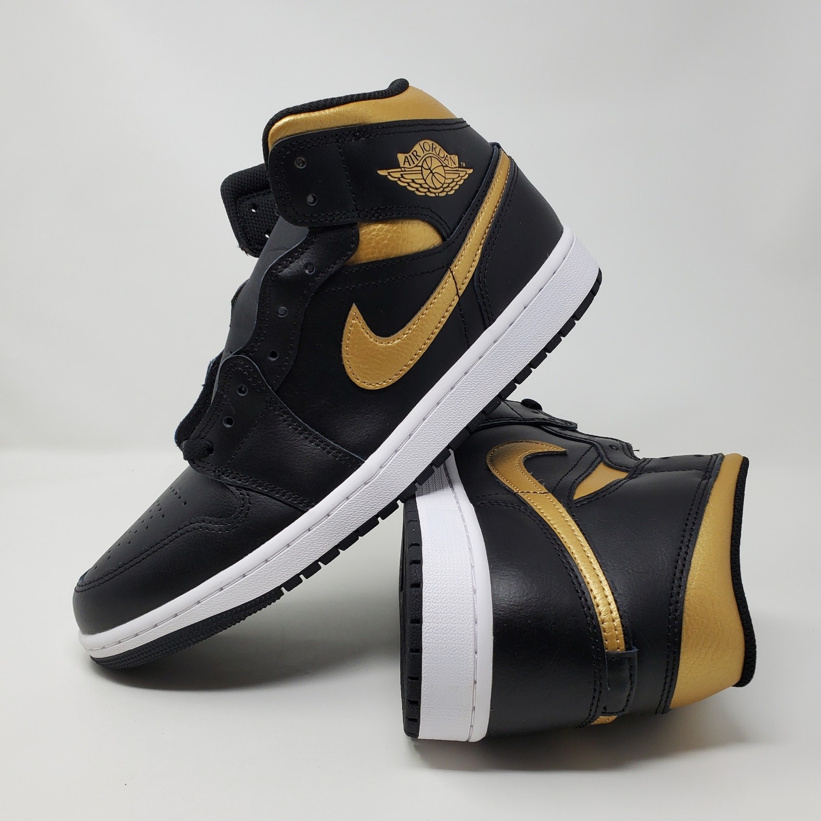 Nike Air Jordan 1 Mid Shoes Black Metallic Gold White DQ8426-071 Men's Size 10
