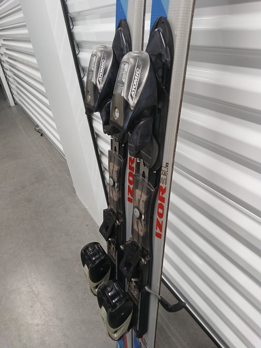 Atomic Izor 3:1 Ti 159 Skis W/ Adjustable Atomic 310 Device