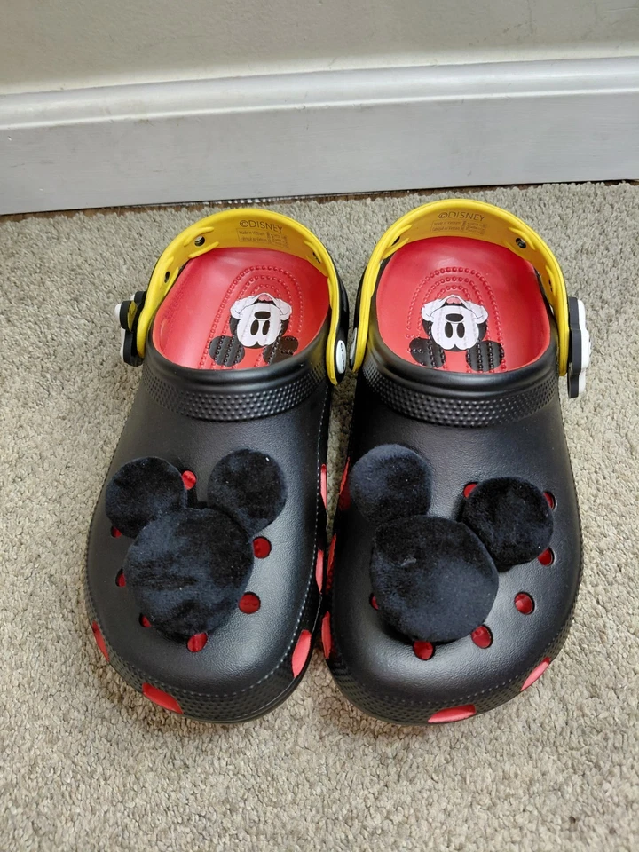 CROCS Disney Mickey Mouse Classic Crocs Clogs, Size M5 W 7 - Image 4 of 4