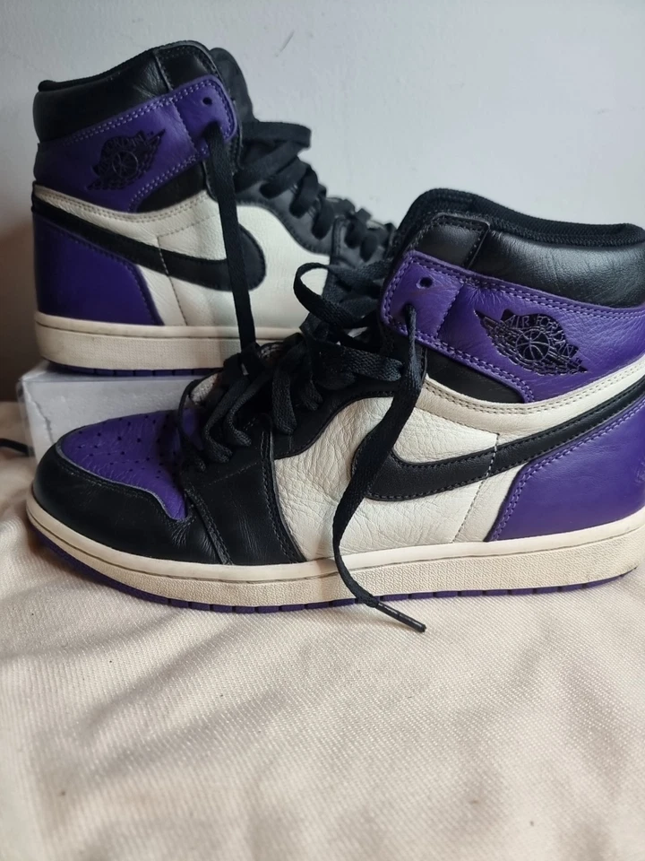 Nike Air Jordan 1 High, photo 1 of 5