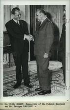 Press Photo Mr. Willy Brandt shaking hands with Mr. George Pompidou - sba16222