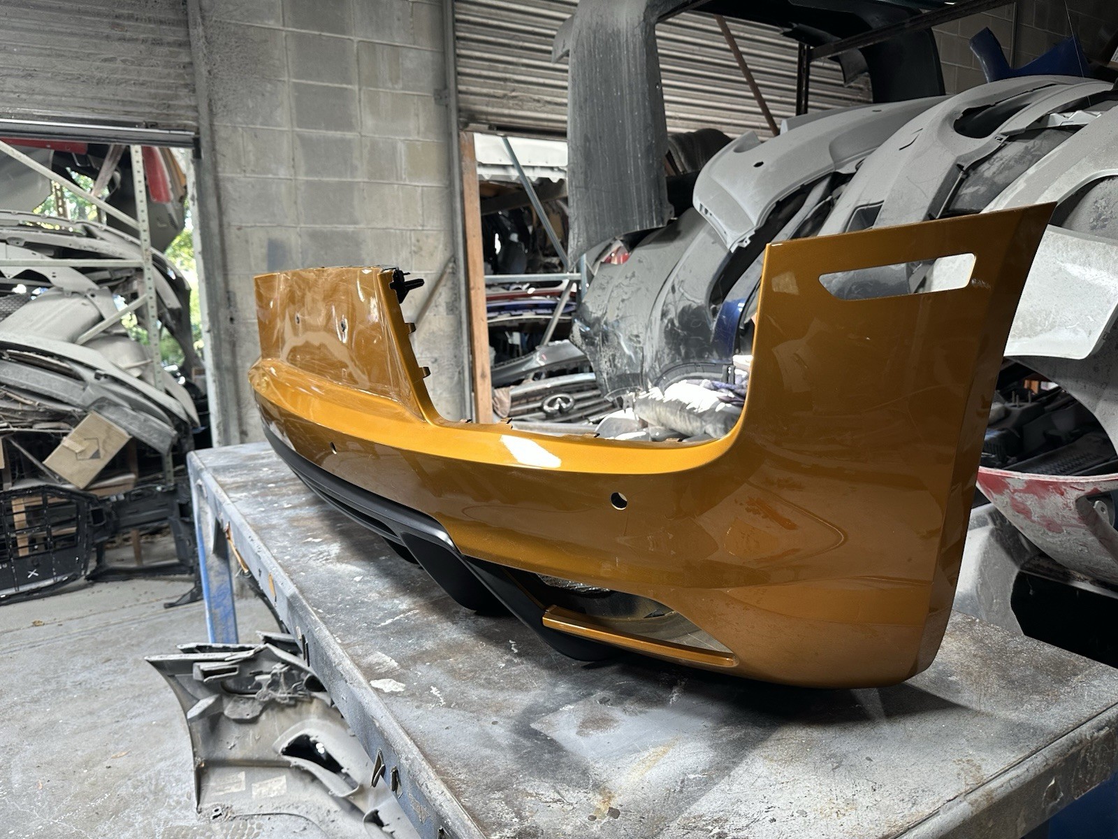 2016-2018 Audi R8 Rear Bumper And Diffuser 