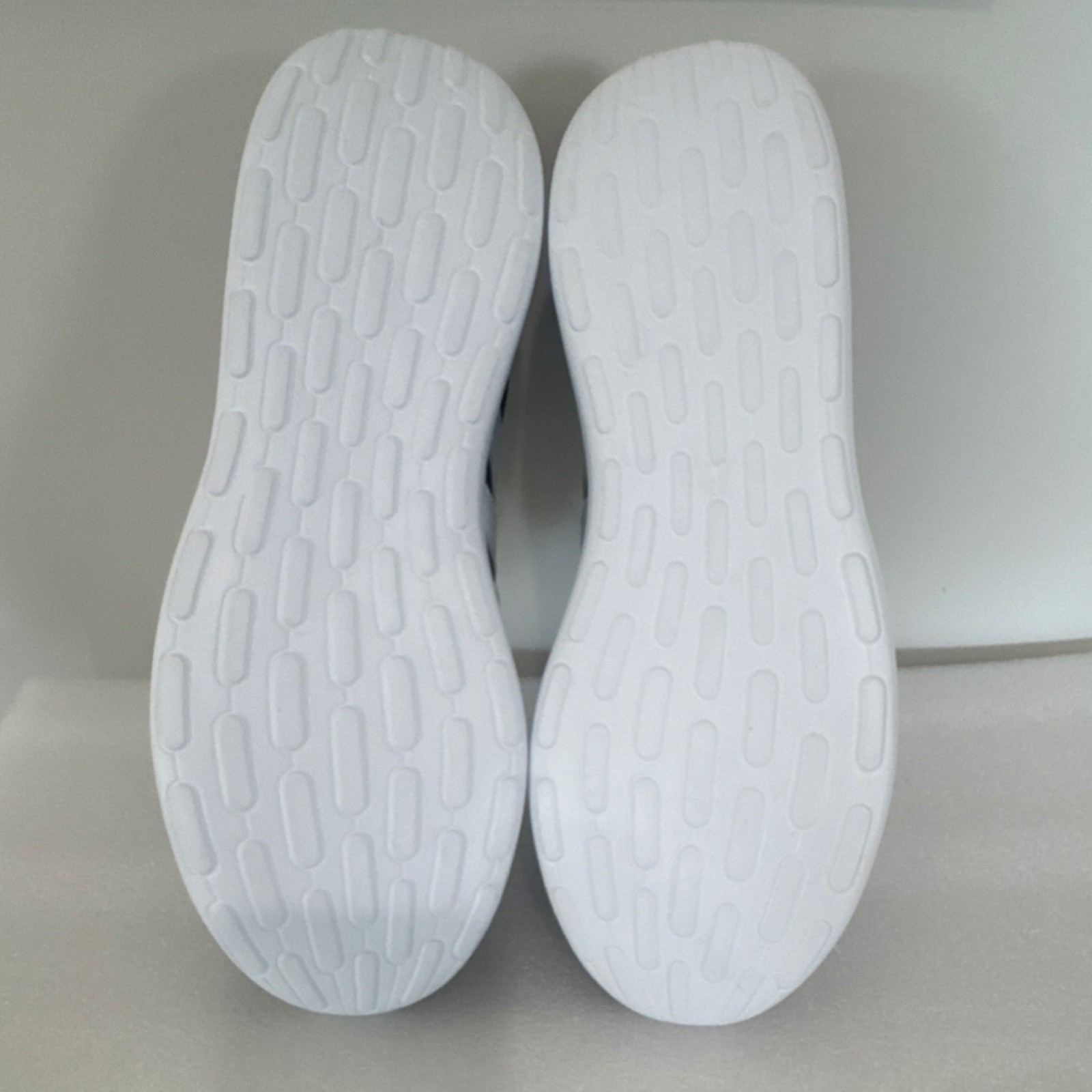 adidas 11m Cloudfoam Comfort Black White Men's Athletic Sneakers Mesh Low Top thumbnail 7