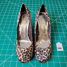 Vintage Leopard Print Pumps Flourish Size 7 With 3.5 In Heel 096