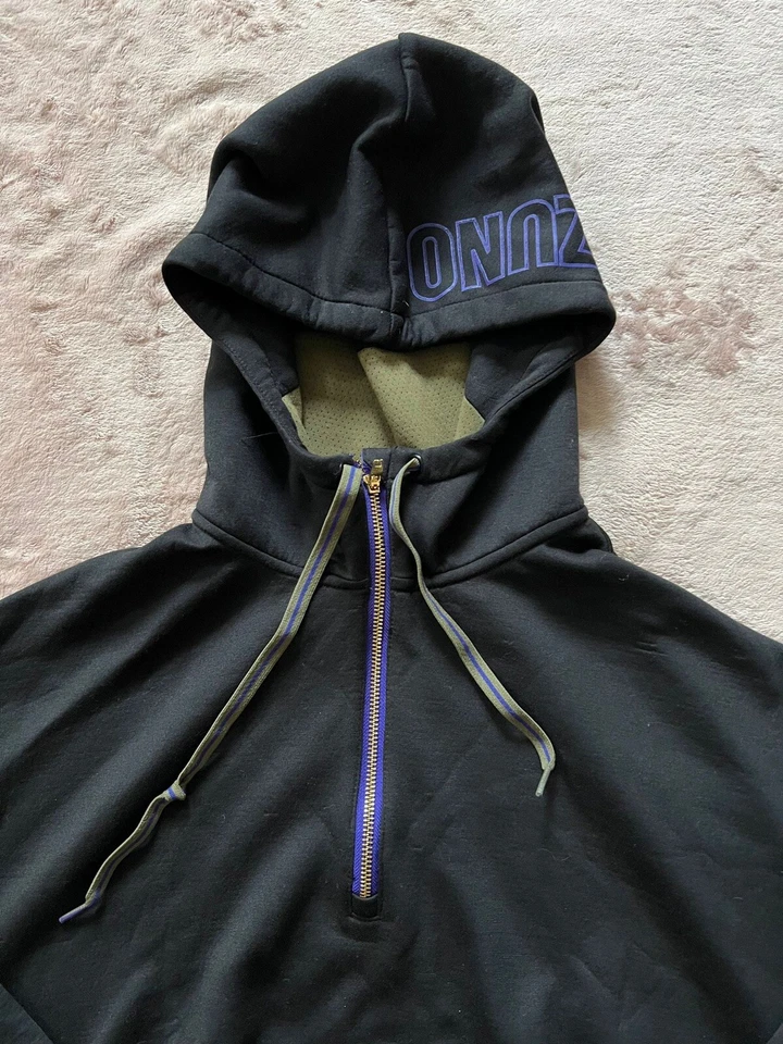 Top corto Mizuno Ronda Rousey talla grande negro Foto 3 de 4