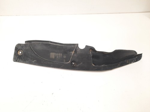 Füllstück Verkleidung Spritzschutz Kotflügel Vorne Links VW Polo 6K0853969