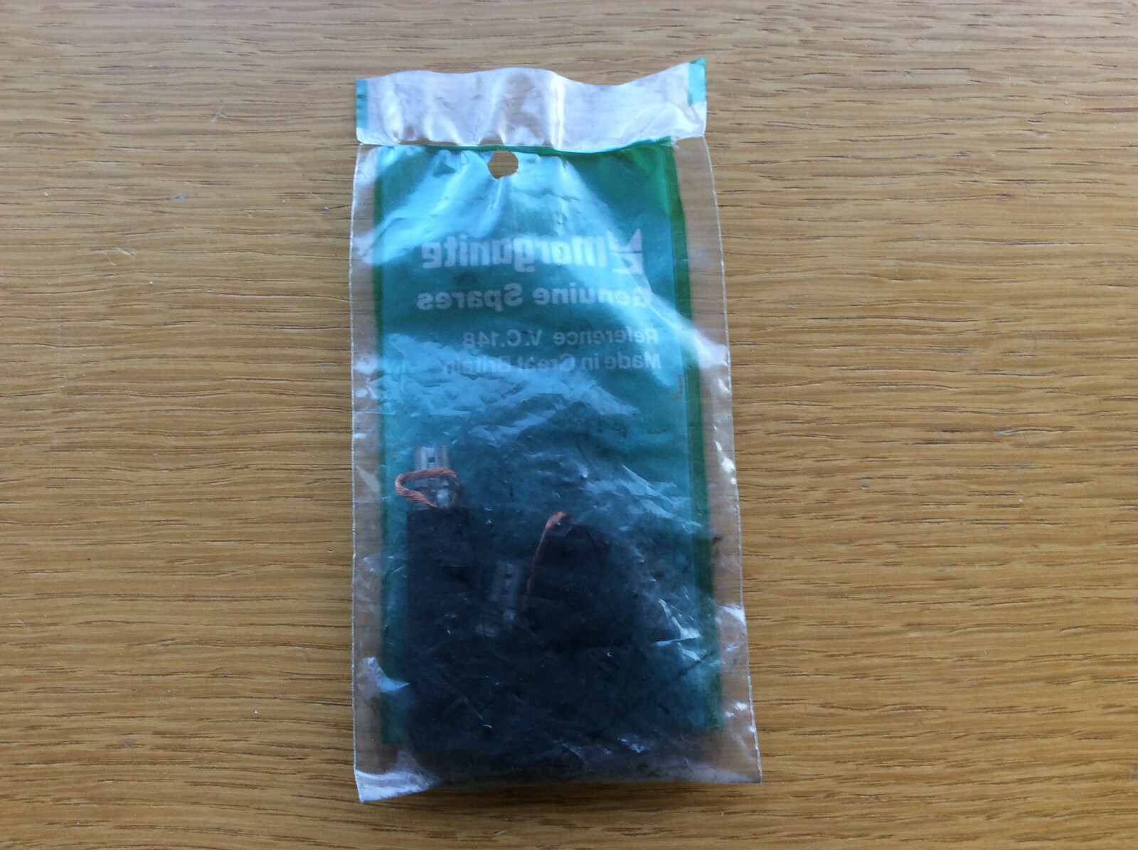 2x Vintage Hoover Vacuum Cleaner Carbon Brushes VC148, Freedom S4002