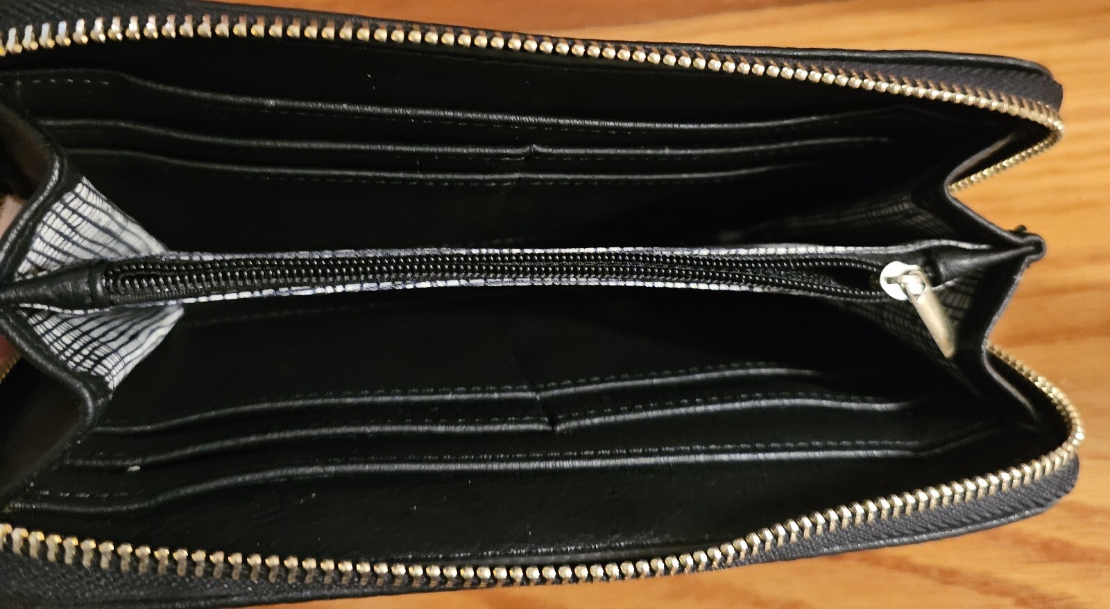 Wristlet Wallet Zip Close Multiple Compartments 7… - image 5