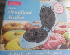Fine Elements Electric Doughnut Maker Non Stick Coating