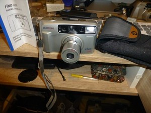 Vintage SAMSUNG FINO 800 35mm film point and shoot camera