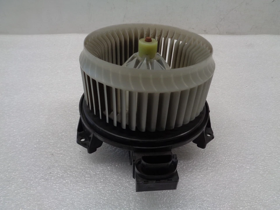 Motor soplador Toyota Corolla 2009-2019 sin equipamiento de clima frío OEM AK251017 Foto 2 de 4