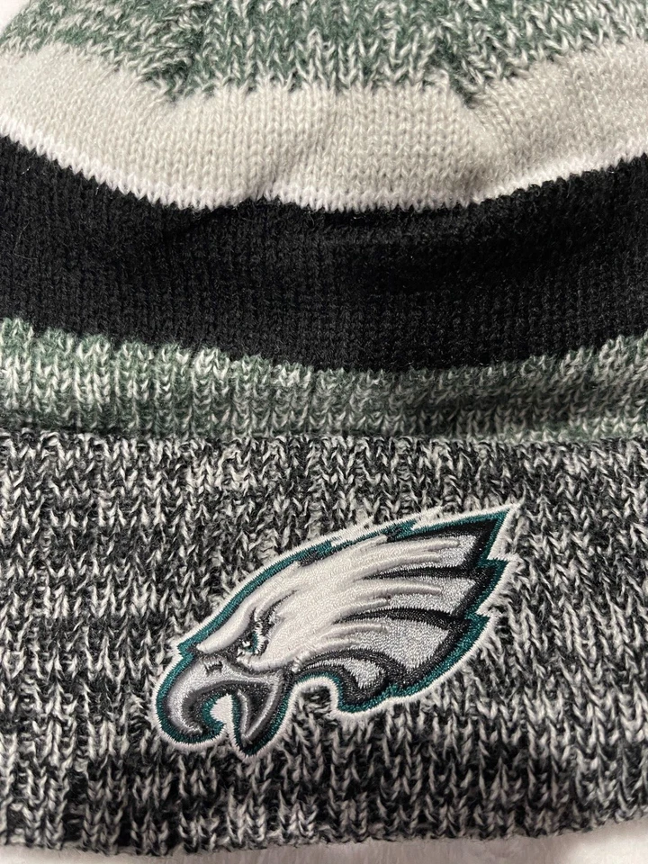 Boné de malha Beanie Philadelphia Eagles adulto puff inverno tobogã EUA lateral - Imagem 2 de 4