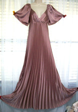 BOOHOO SZ 4 LONG BROWN SATIN PLEATED EVENT DRESS~ZIP BACK~PLUNGING NECKLINE~