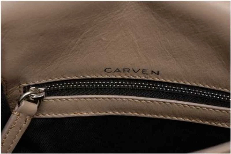 Bolso de diseñador de moda francés tallado con asa desmontable Foto 3 de 3