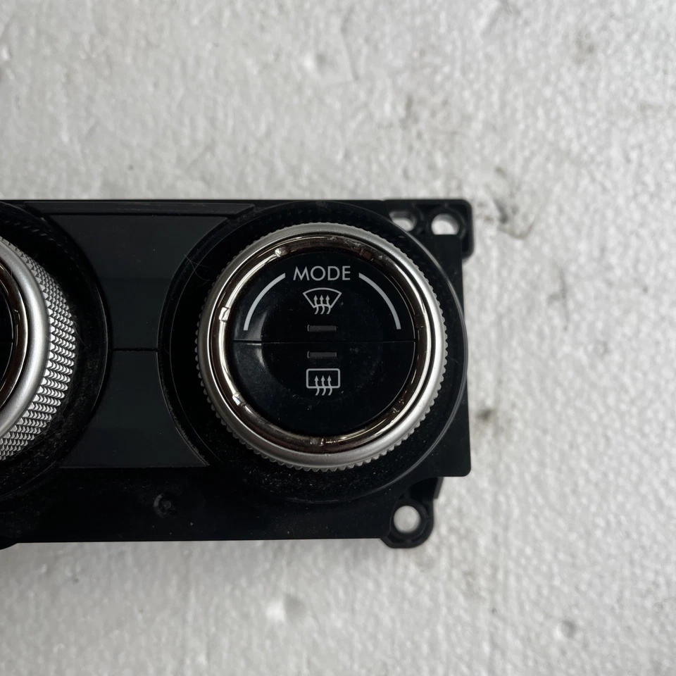 Subaru Forester 2016 calentador automático aire acondicionado temperatura zona única panel de interruptor climatización Foto 4 de 4