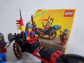 LEGO 6022 Horse Cart 1984 Castle Lion Knights Men At Arms incl instructions