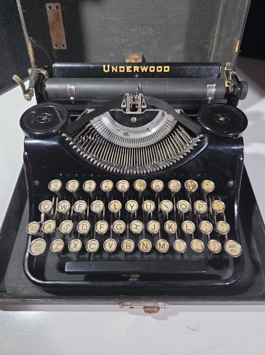 25+ Collectible with Vintage Underwood Typewriters for sale
