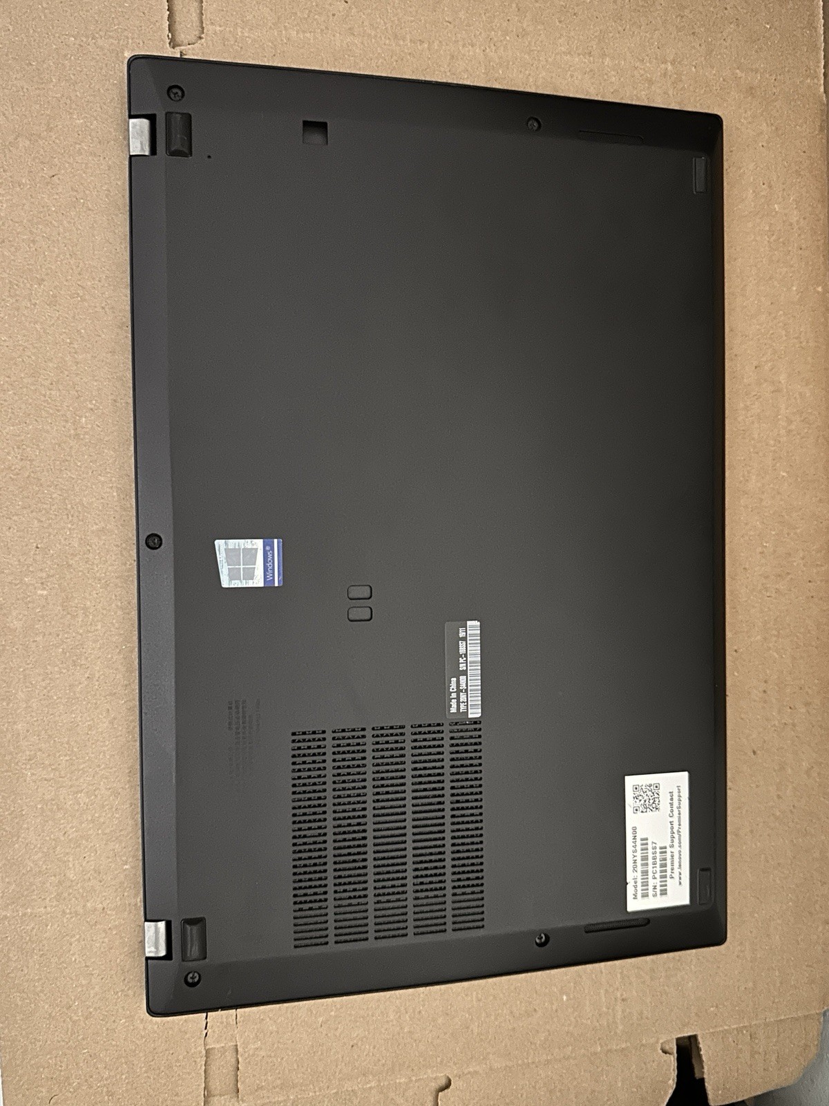 Lenovo ThinkPad T490s, 14-Inch Laptop, with Intel Core i5 8th Gen.