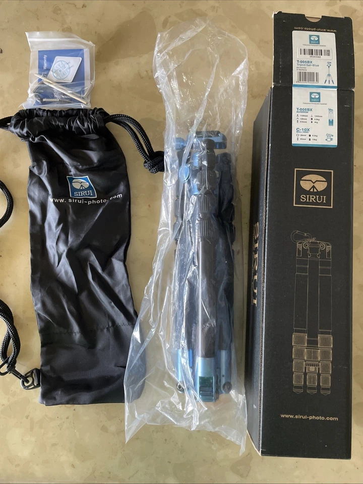 Kit de trípode de viaje Sirui T-005X (azul) aluminio ULTRA COMPACTO con cabezal esférico C-10 Foto 2 de 4